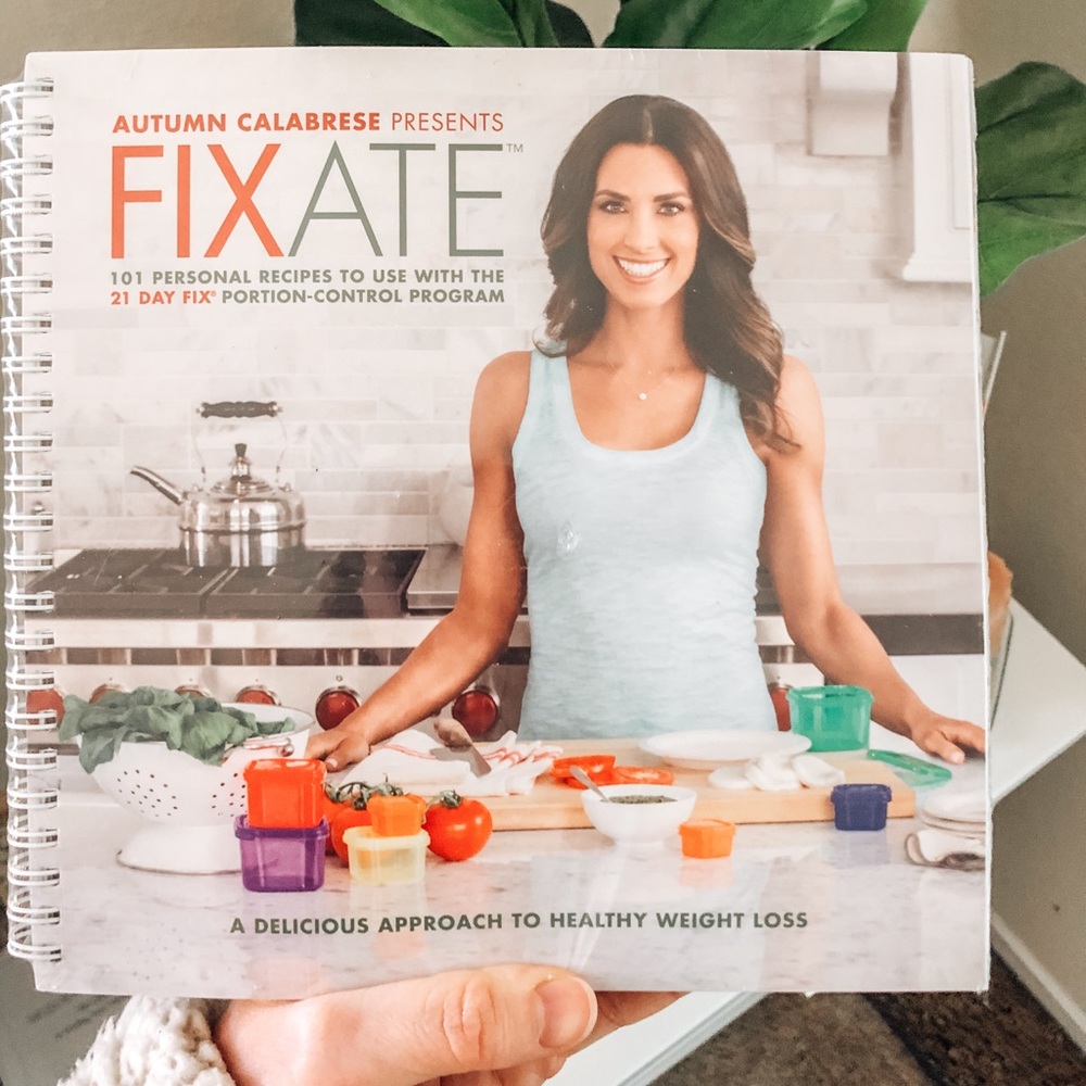 FIXATE recipe book with over 100 healthy recipes!